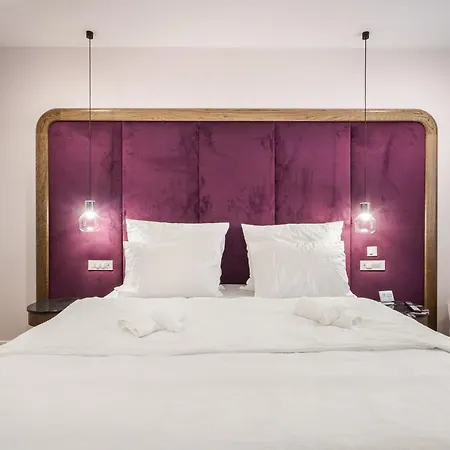 Budapest Eye- Boutique Suites, By Bqa-2